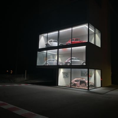 LightboxImage